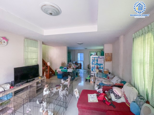 *****บ้านเดี่ยวมือสองย่านกรุงเทพฯ ม.ชวนชื่น เพชรเกษม เนื้อที่กว้างขวางถึง 54 ตร.ว. ฟังก์ชัน 3 ห้องนอน 2 ห้องน้ำ 2 ที่จอดรถ แถมฟรี! 1 เครื่องปรับอากาศ บนทำเลแห่งการเดินทาง เชื่อมต่อหลายเส้นทาง ถ.เพชรเกษม ถ.มาเจริญ ถ.พุทธสาคร ห้ามพลาด!